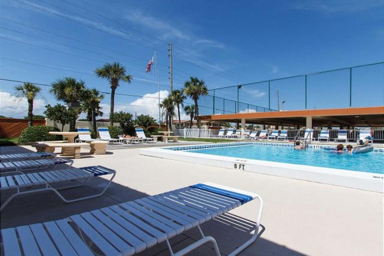 Surf Dweller 710 Apartment